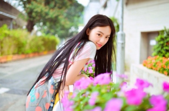 “武大校花”黄灿灿