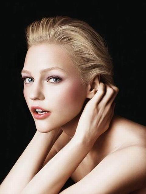 俄罗斯最美模特被评为全世界最美丽的人！